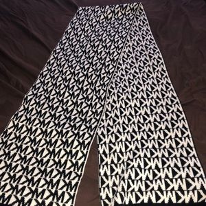 Micheal Kors Scarf